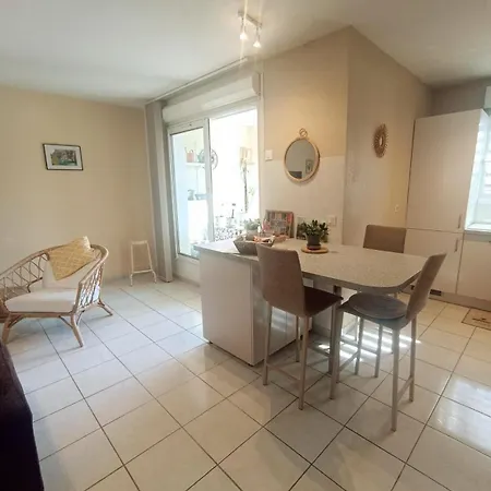 Mauguio-carnon Appartement, Confort, Clim, Wifi, Balcon, Parking Prive Couvert, 15 Min De La Mer, De Montpellier Apartament Mauguio