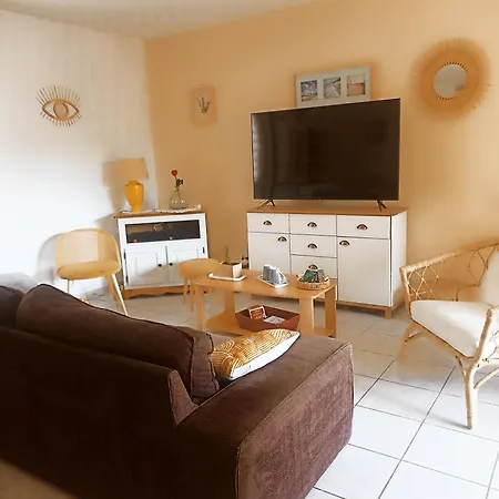 Mauguio-carnon T2 Confort, Spacieux, Lumineux, Clim, Wifi, Balcon, Parking Prive, 15 Mn Des Plages, De Montpellier 公寓 莫吉奥